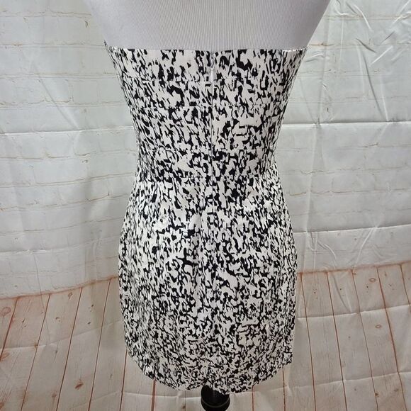 cynthia Steffe strapless short dress with ruffles - Picture 3 of 15